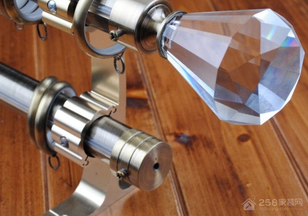 窗帘杆什么材质好?窗帘杆选购指南